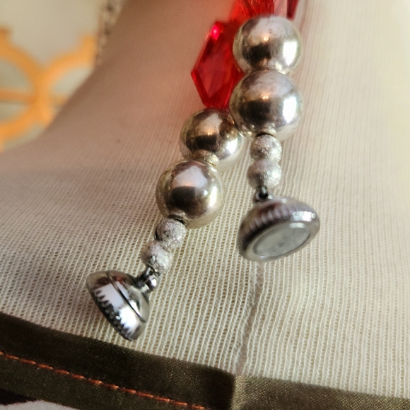 ✨️The Handcrafted "Ms. Grace" maxi length necklace. Magnetic Closure 😍 - Picture 14 of 15